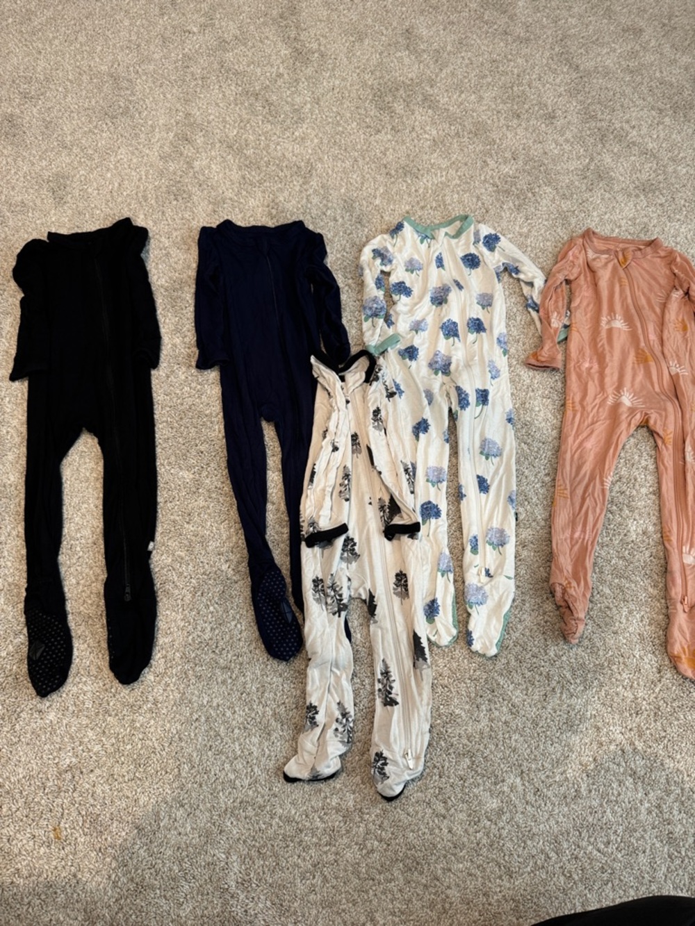 Pick your piece: MagneticMe Kyte Baby footies: 12-18 months